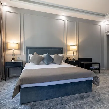 Hotell Dvoryansky 4*