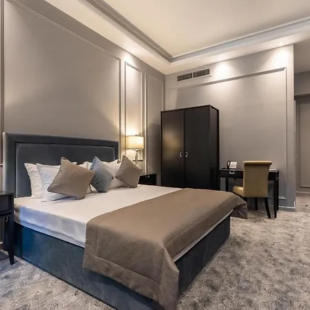 Dvoryansky Готель