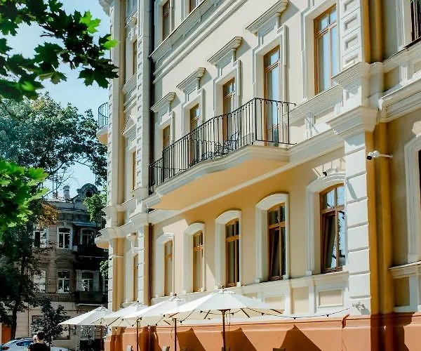 Готель Dvoryansky 4*